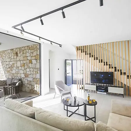 Nissi Kube Kb1 Villa